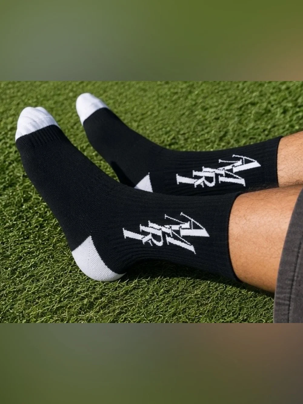 AMIRI Black and‎ White Logo Ribbed Crew Socks